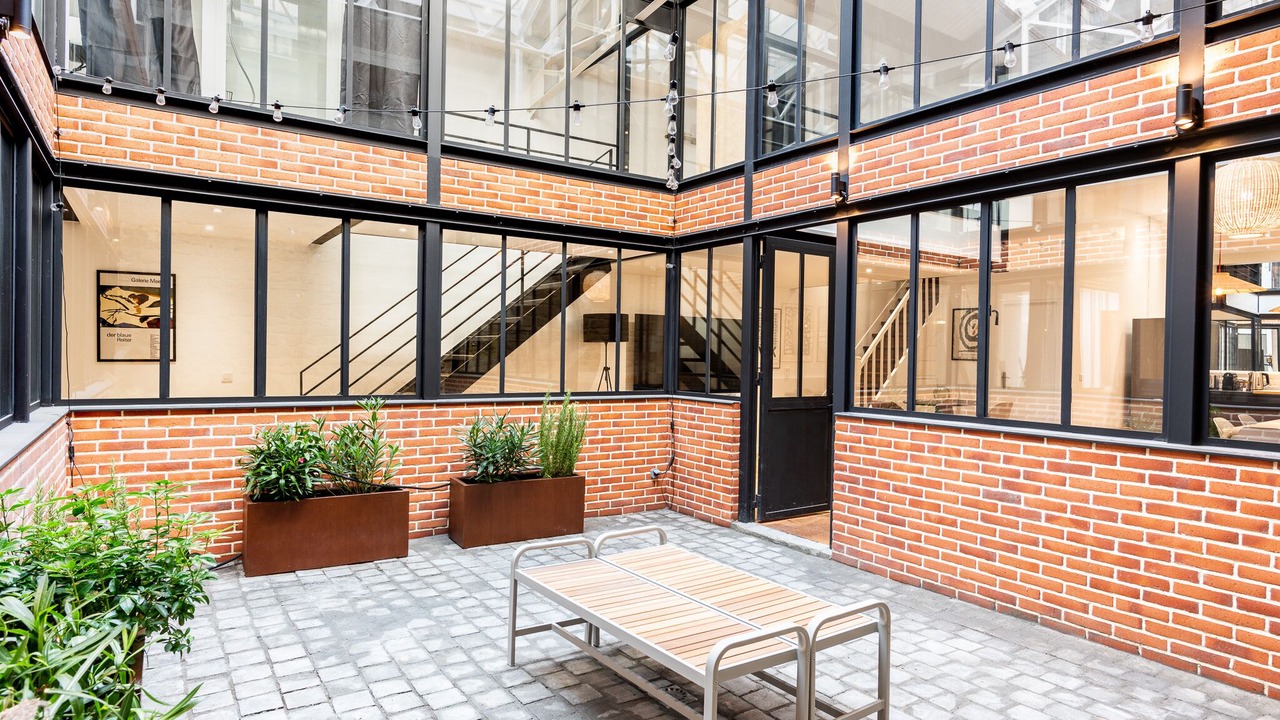 Photo of Outdoor in Quartier des Grandes-Carrieres