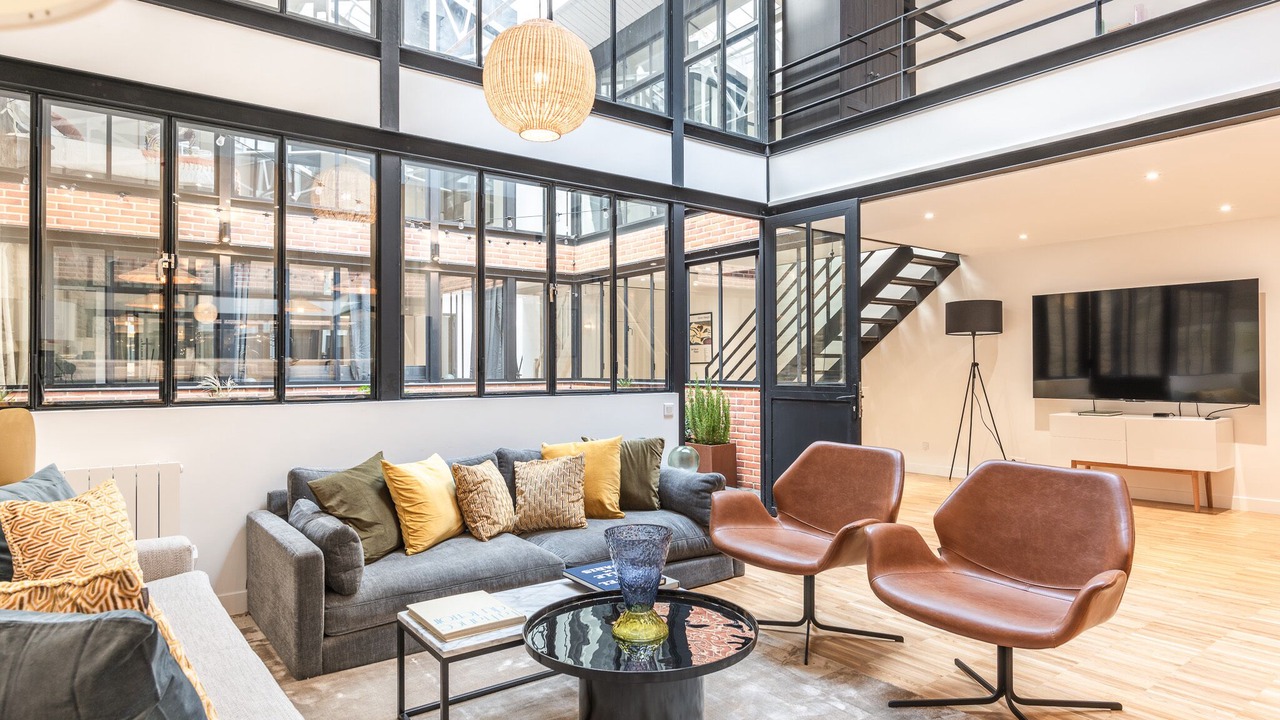 Photo of Livingroom in Quartier des Grandes-Carrieres