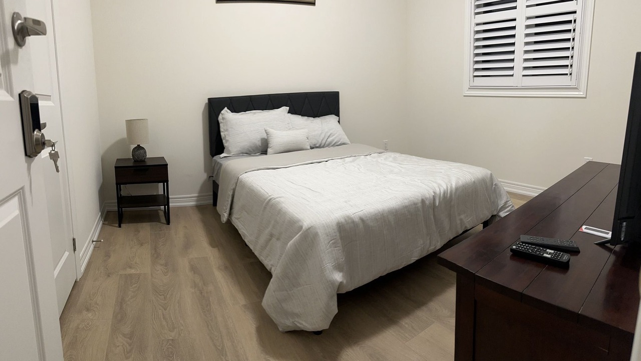 Photo of Bedroom in Pickering