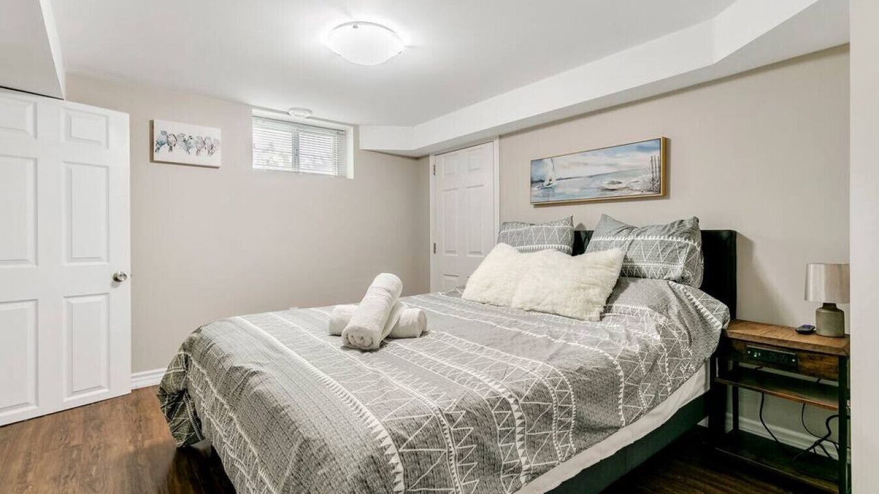 Photo of Bedroom in Lakeview