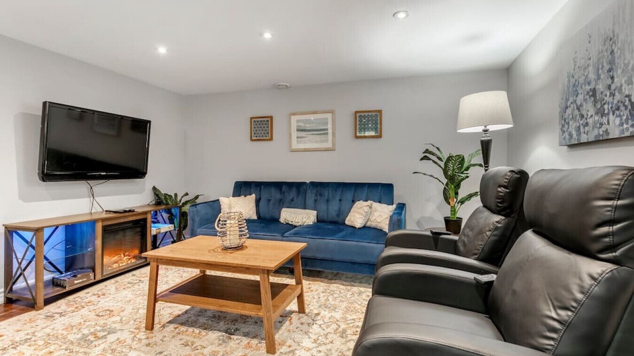 Photo of Livingroom in Lakeview