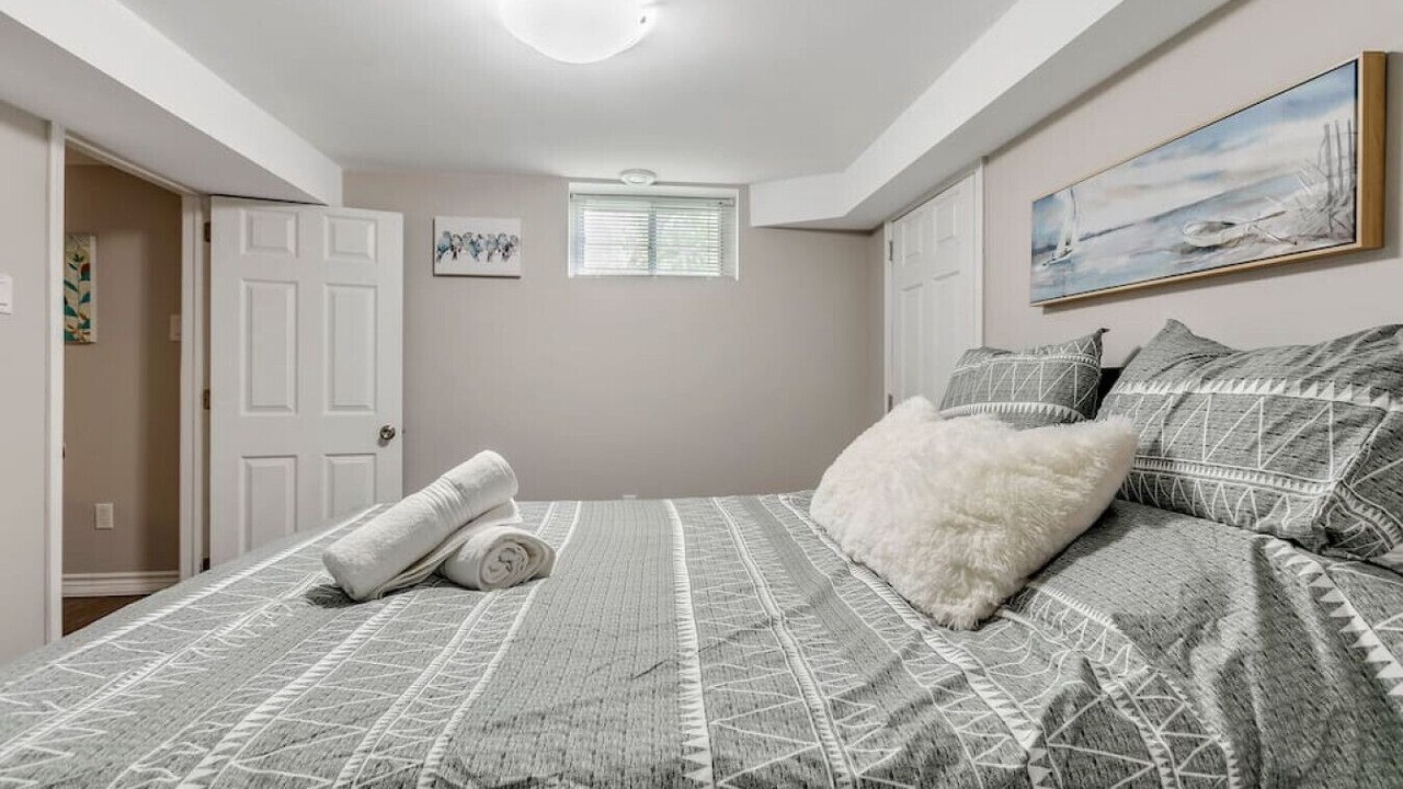 Photo of Bedroom in Lakeview