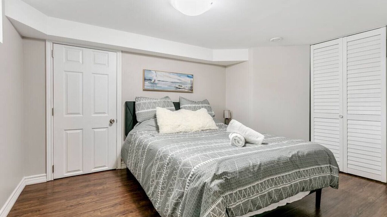 Photo of Bedroom in Lakeview