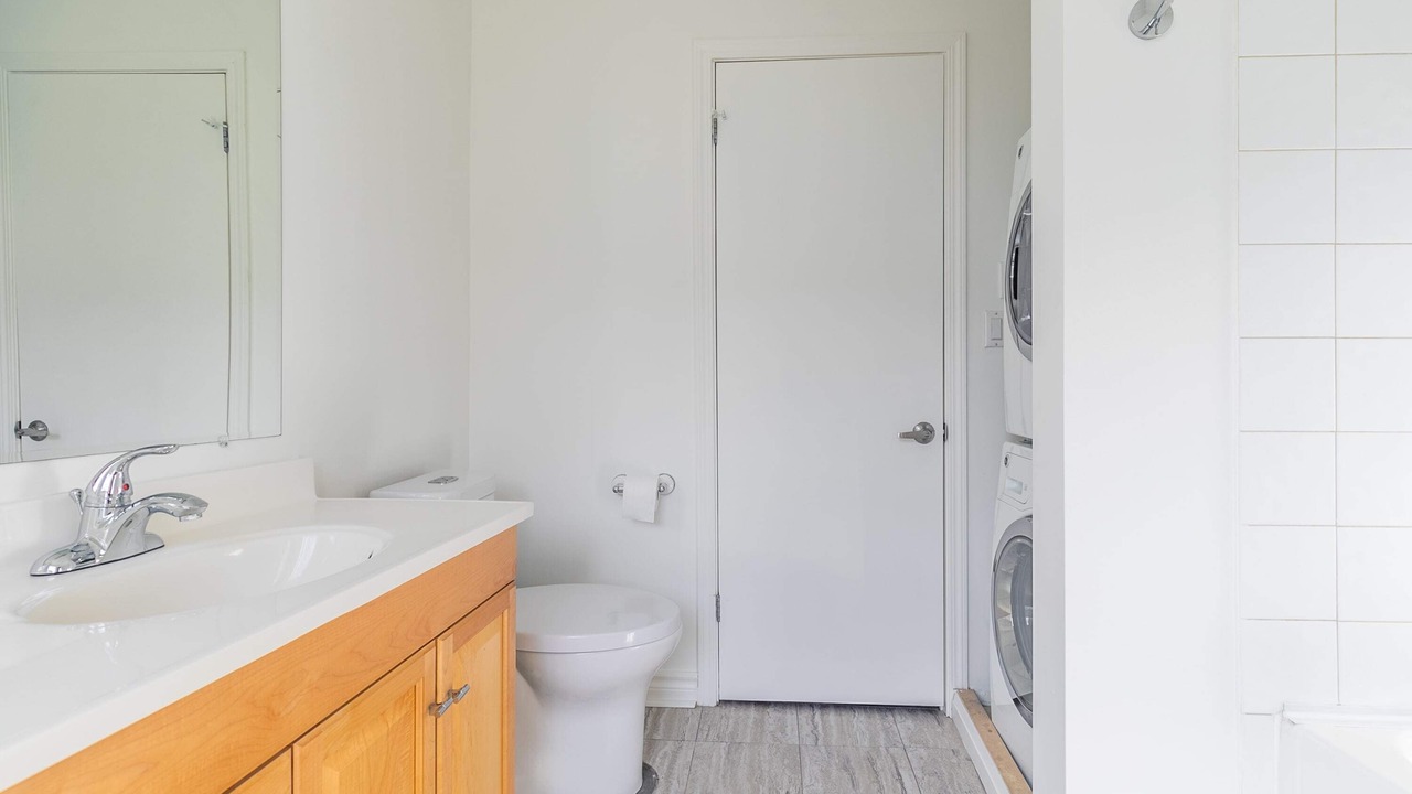 Photo of Bathroom in Yorkville