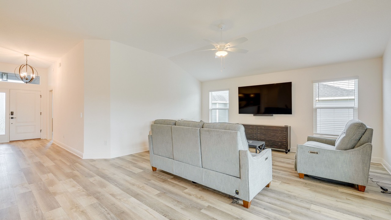 Photo of Livingroom in Okahumpka