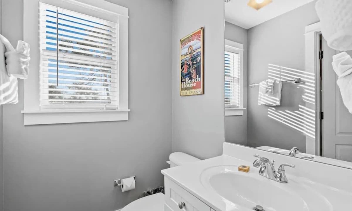 Photo of Bathroom in Emerald Waters Village