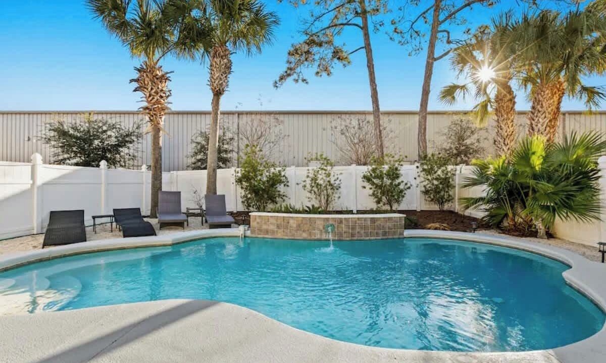 Photo of Outdoor in Emerald Waters Village