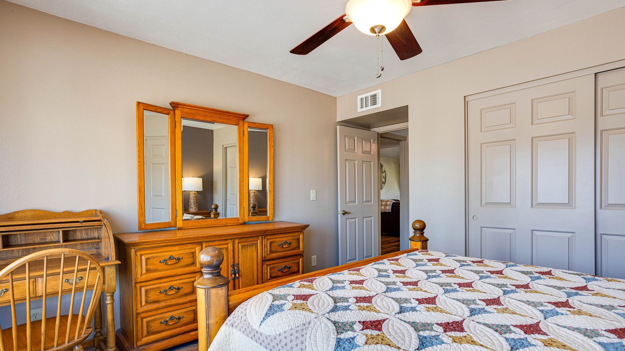 Photo of Bedroom in Fountain of the Sun