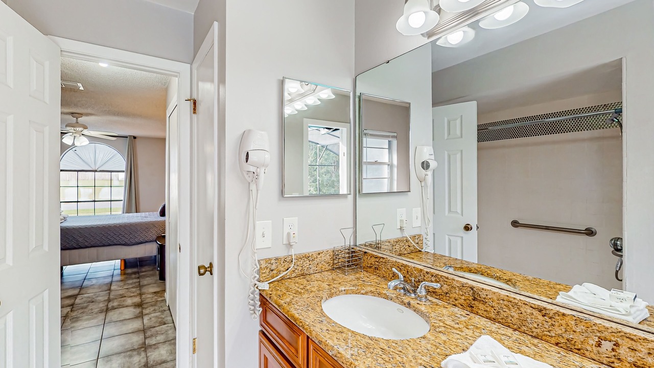 Photo of Bathroom in Indian Ridge