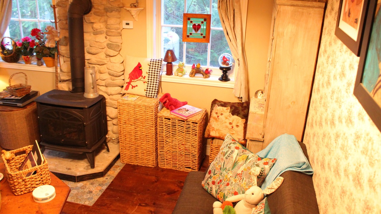 Photo of Livingroom in Mono