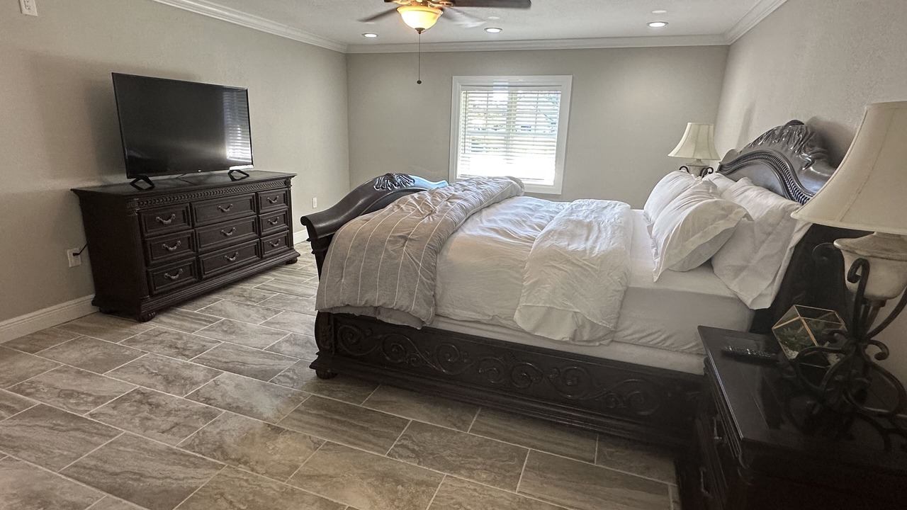 Photo of Bedroom in Lake Magdalene