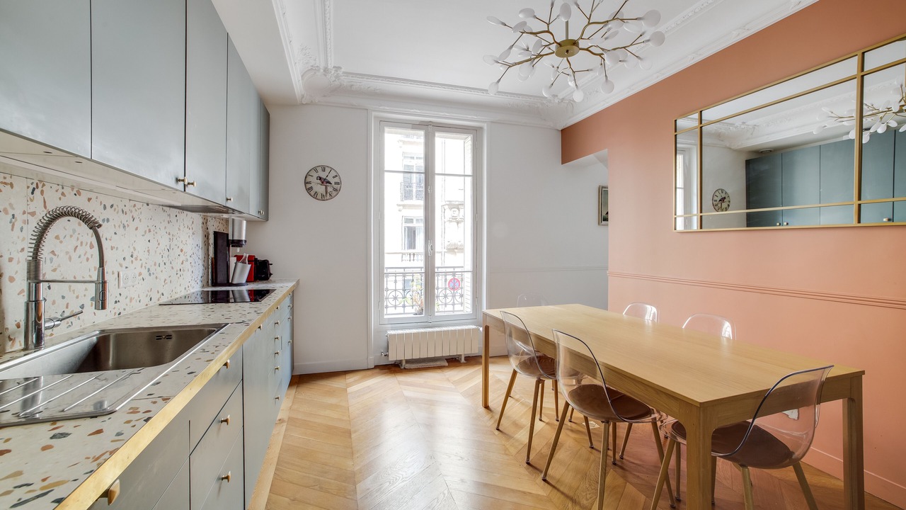Photo of Kitchen in Quartier de l'Ecole-Militaire