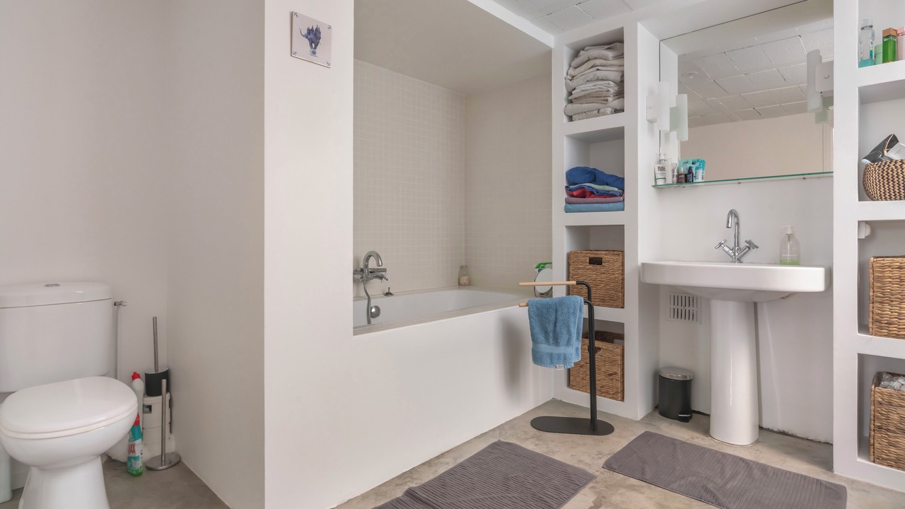 Photo of Bathroom in Montreuil