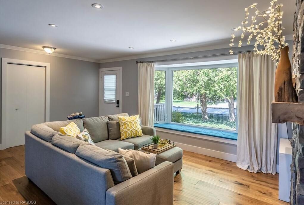 Photo of Livingroom in Southampton
