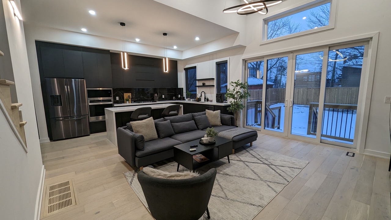 Photo of Livingroom in Mimico