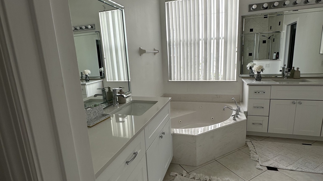 Photo of Bathroom in Vista East