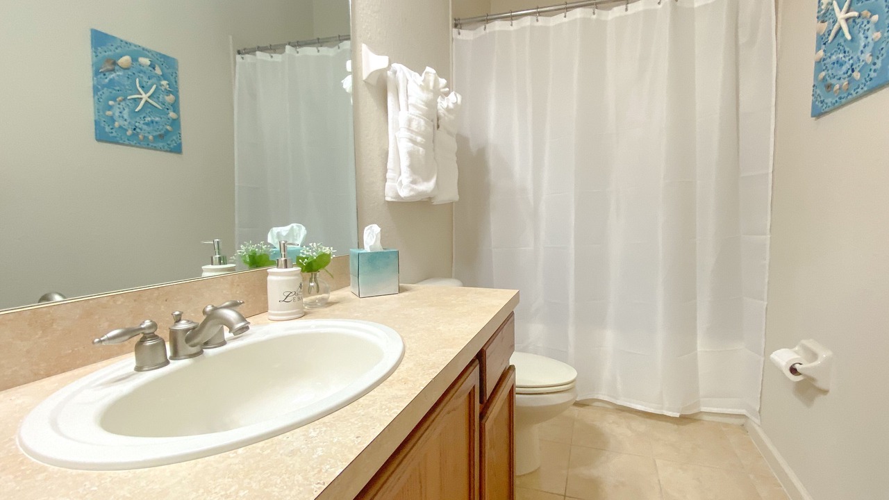 Photo of Bathroom in Trafalgar Village