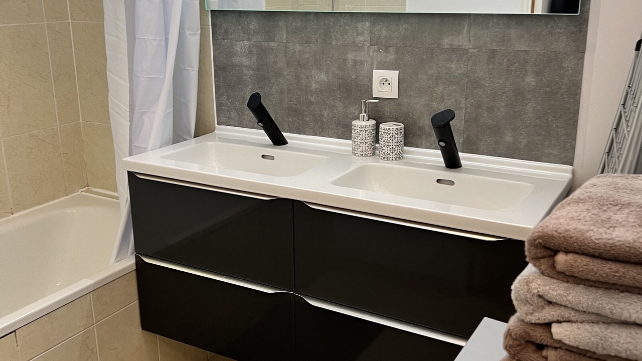Photo of Bathroom in Montevrain