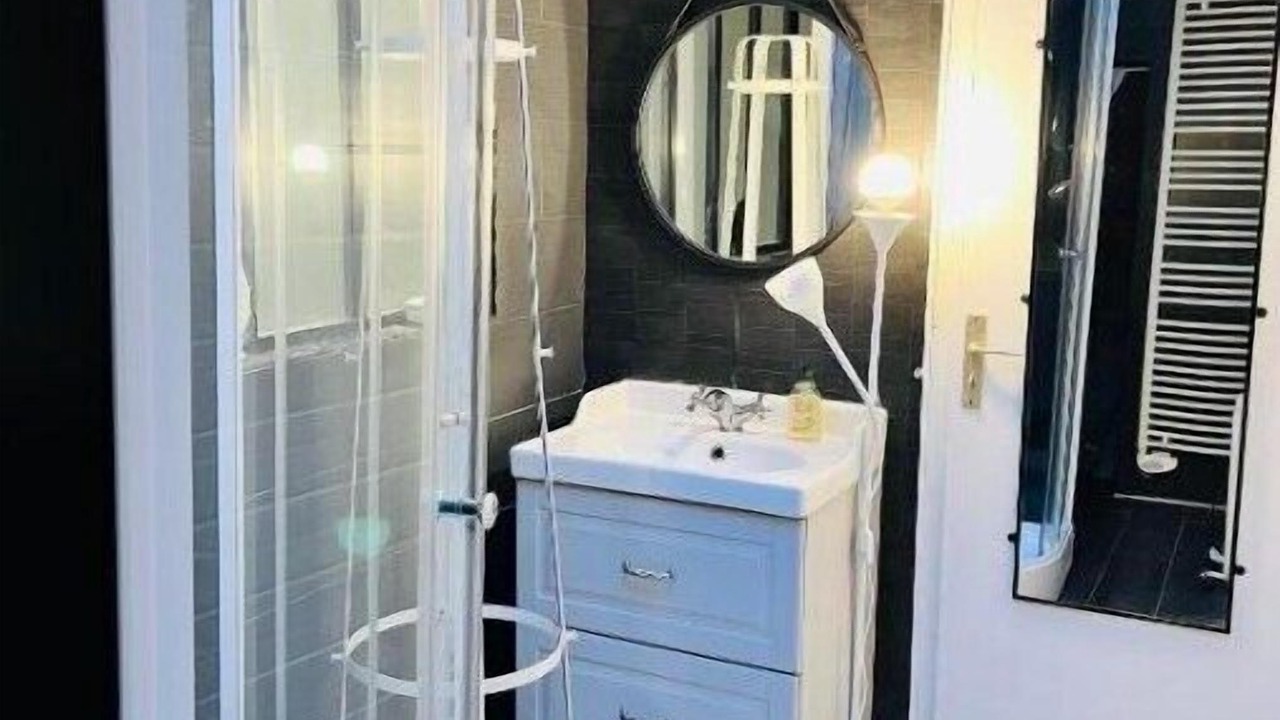 Photo of Bathroom in Roissy-en-France