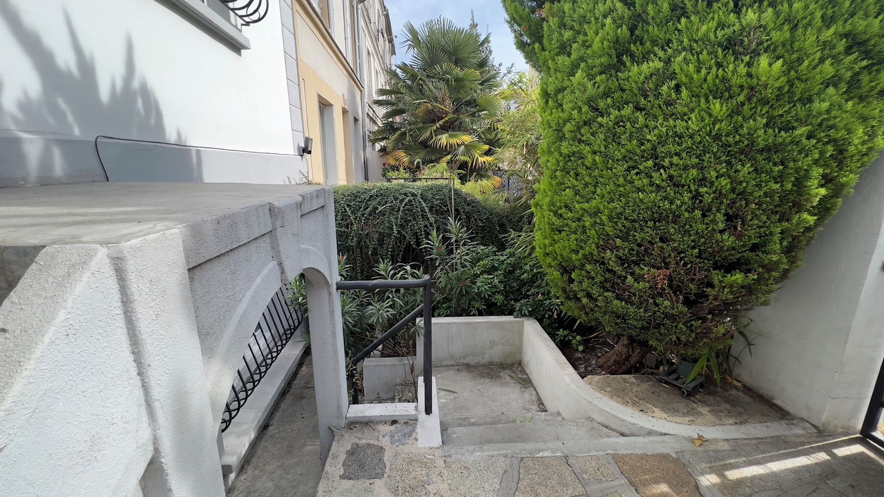 Photo of Outdoor in Louis Bertrand-Mirabeau-Semard