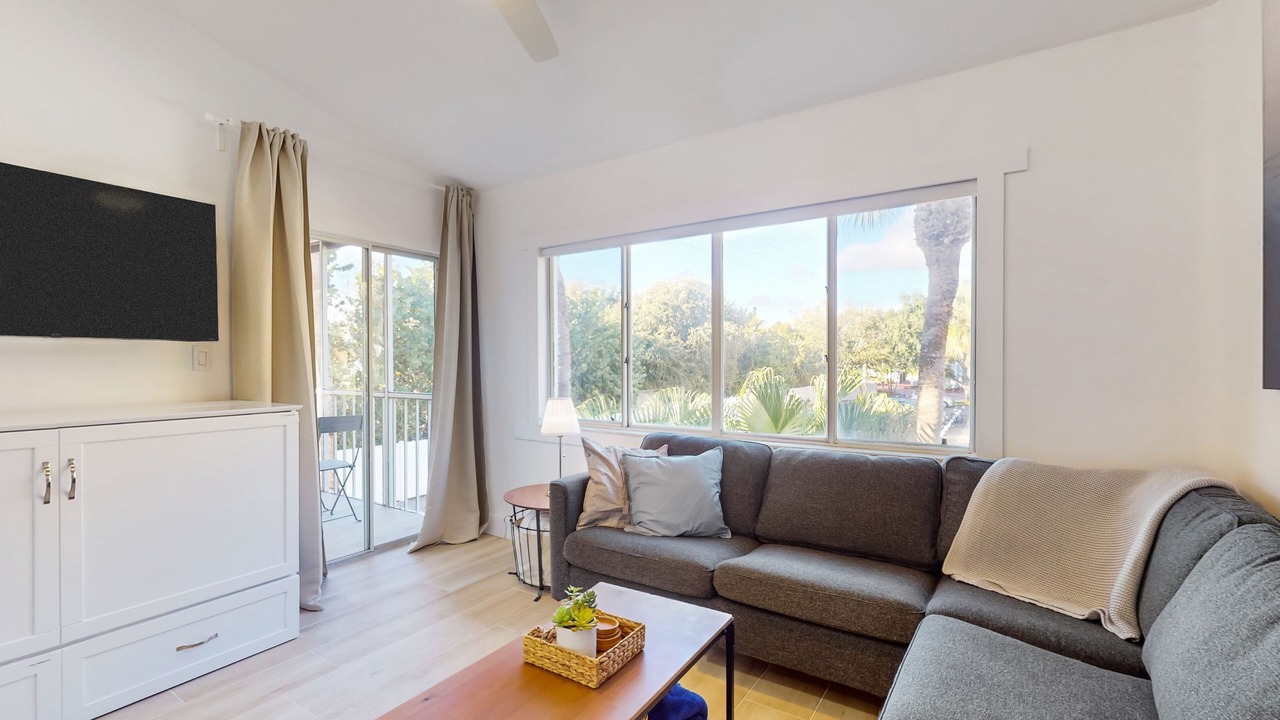Photo of Livingroom in Villages of Seaport