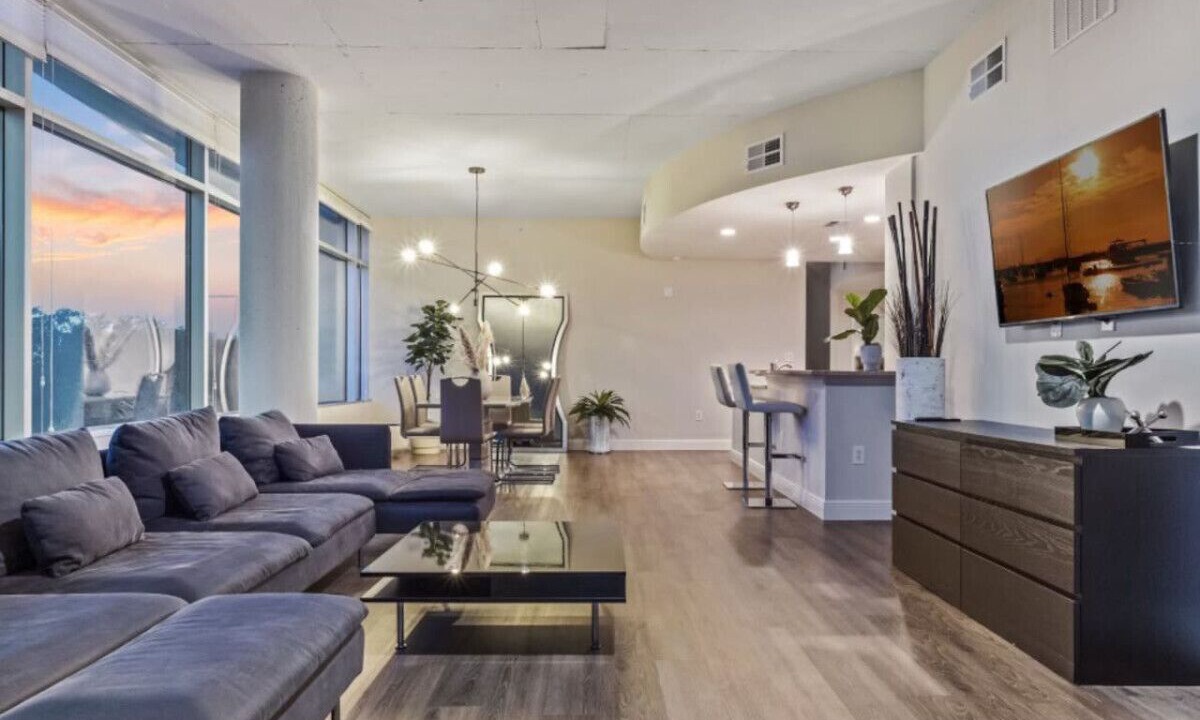 Photo of Livingroom in South Eola