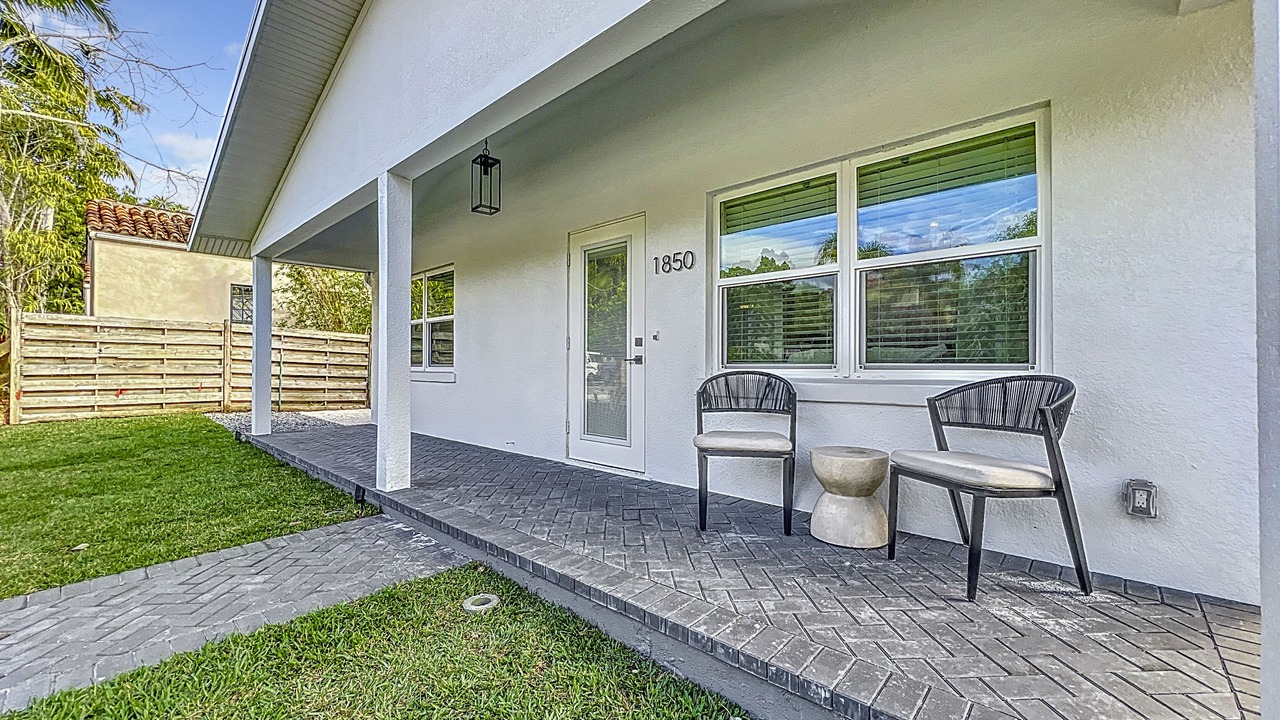 Photo of Patio Balcony in Laurel Park