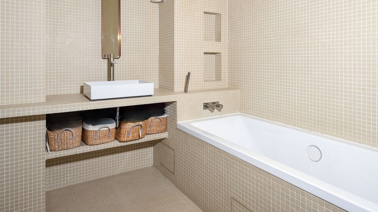 Photo of Bathroom in Quartier de l'Ecole-Militaire