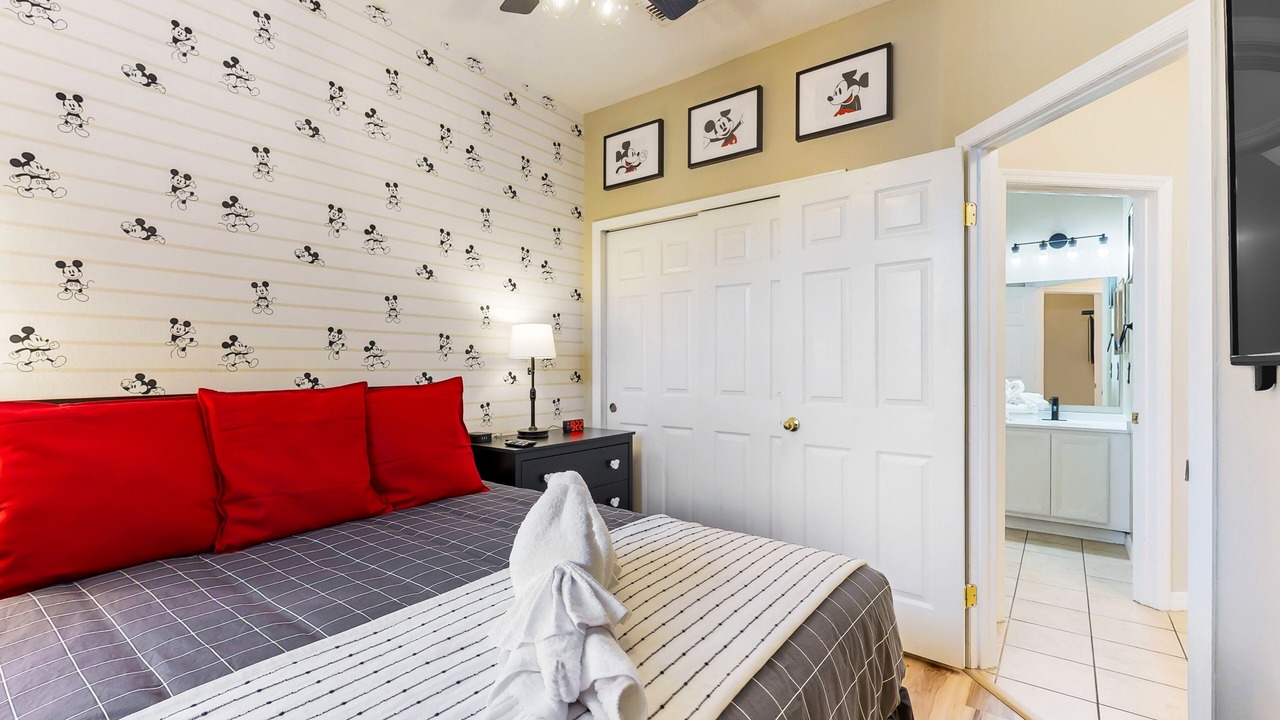 Photo of Bedroom in Crestwynd Bay
