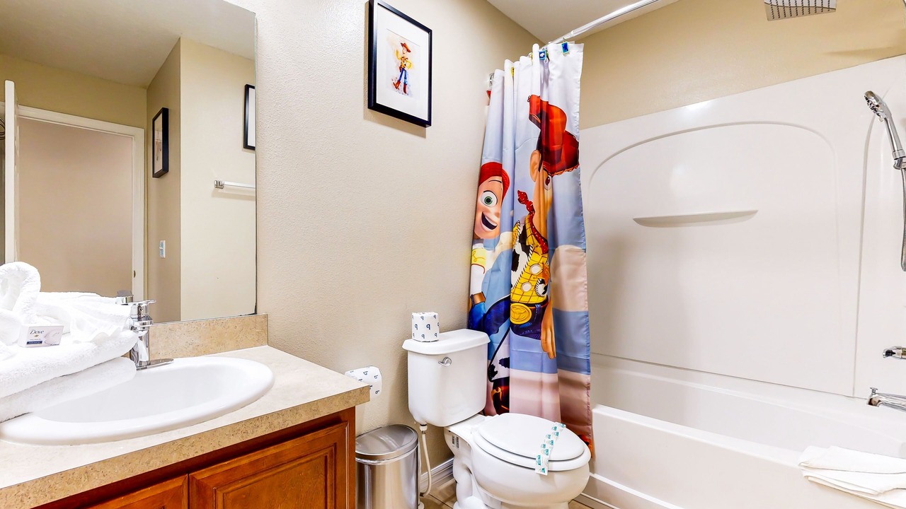 Photo of Bathroom in Crestwynd Bay