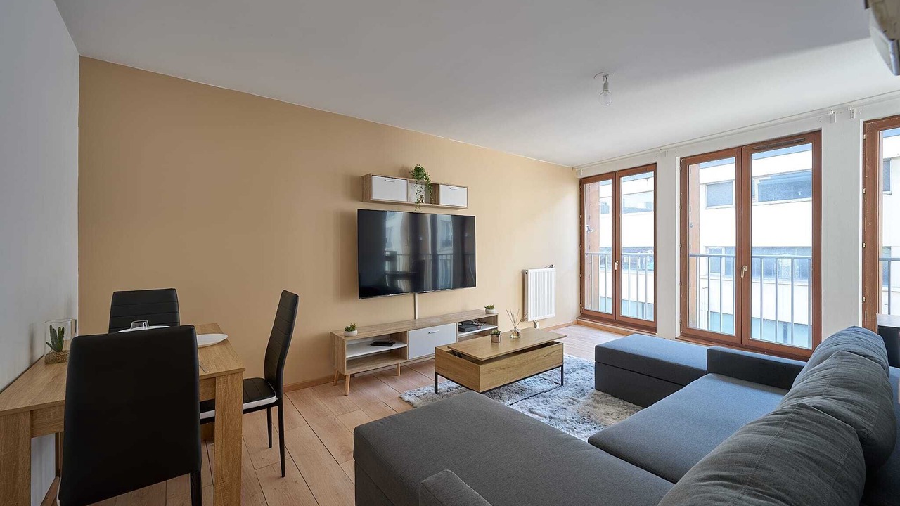 Photo of Livingroom in 19th Arrondissement