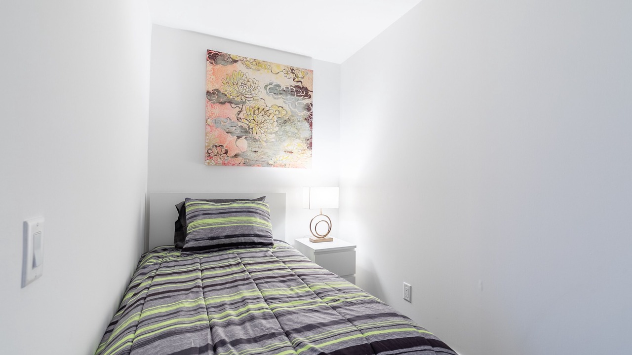 Photo of Bedroom in Bloor-Yorkville