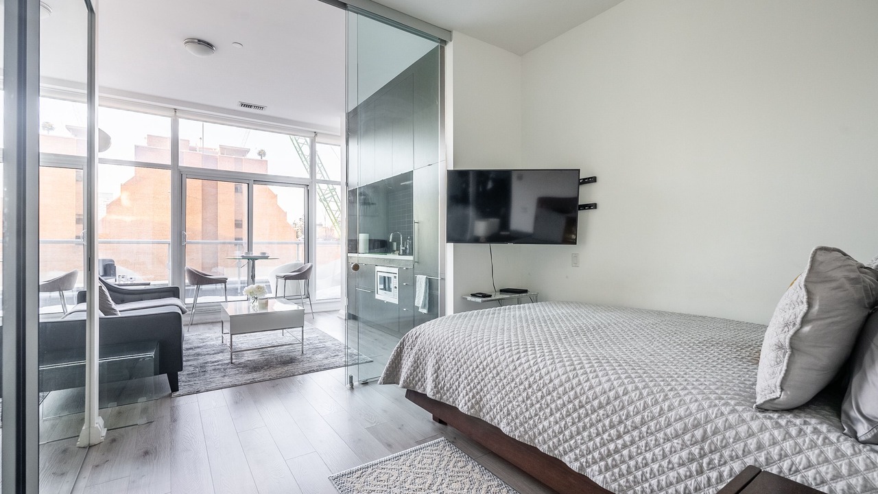 Photo of Bedroom in Bloor-Yorkville