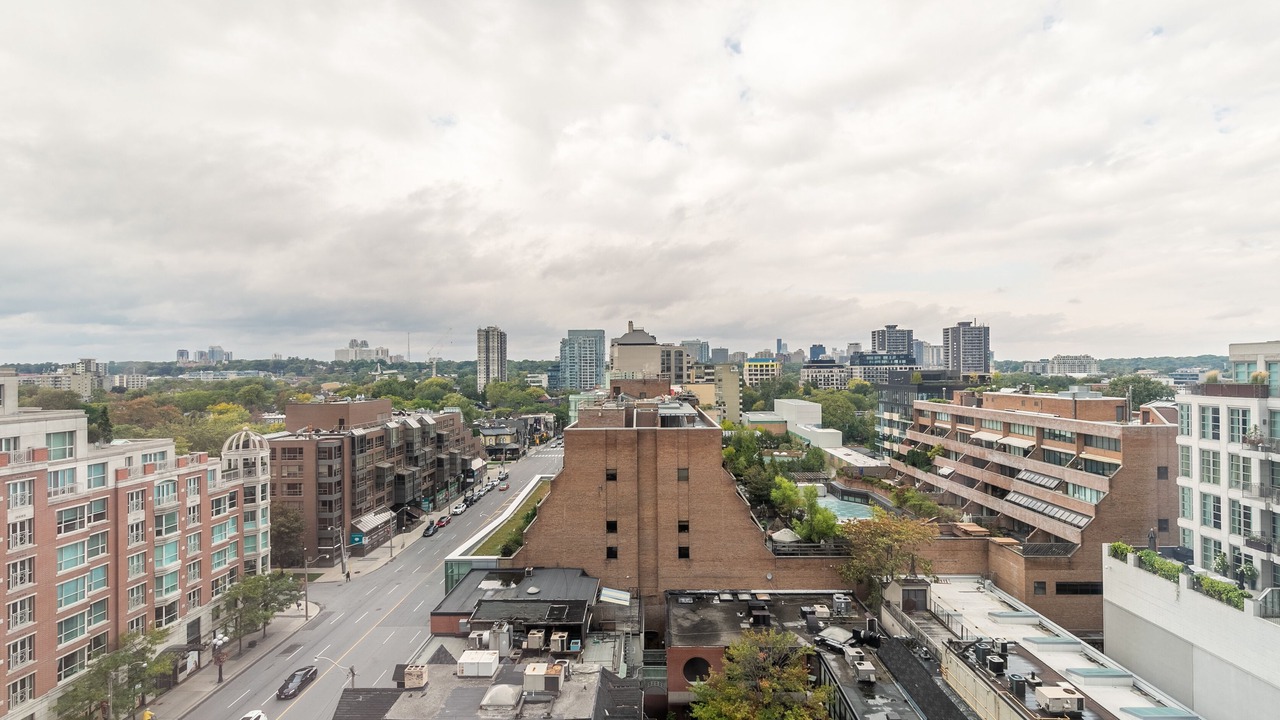 Photo of Bedroom in Bloor-Yorkville