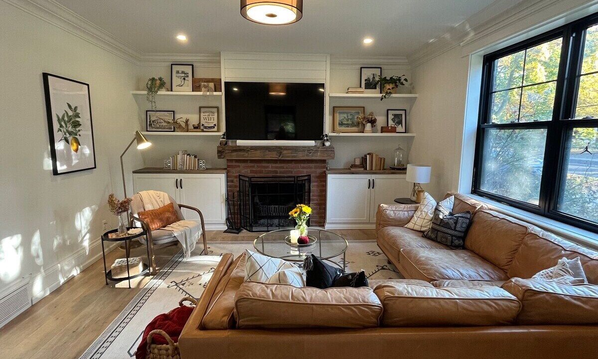 Photo of Livingroom in Burlington