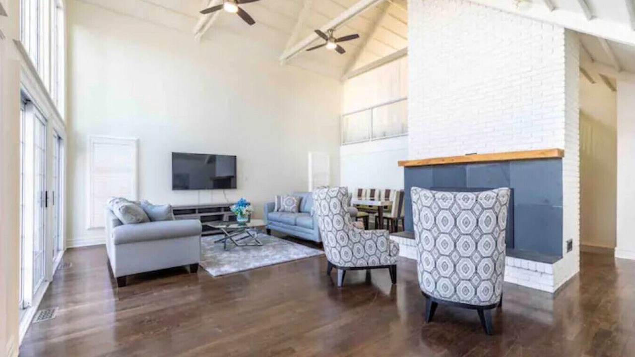 Photo of Livingroom in Port Weller
