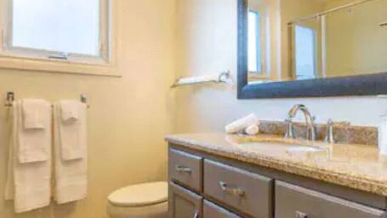 Photo of Bathroom in Port Weller
