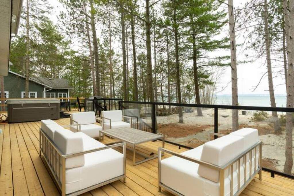 Photo of Patio Balcony in Wymbolwood Beach
