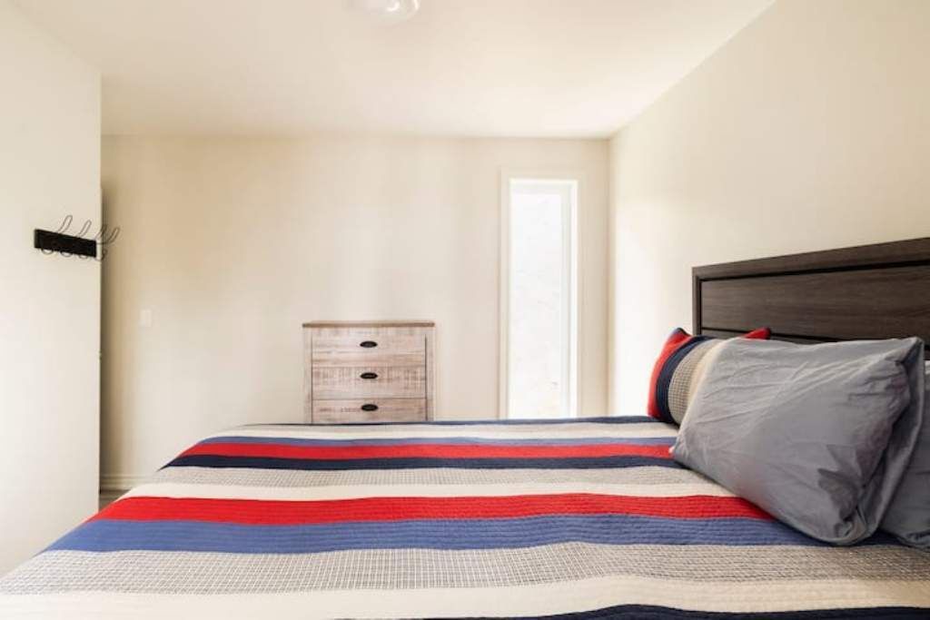 Photo of Bedroom in Wymbolwood Beach