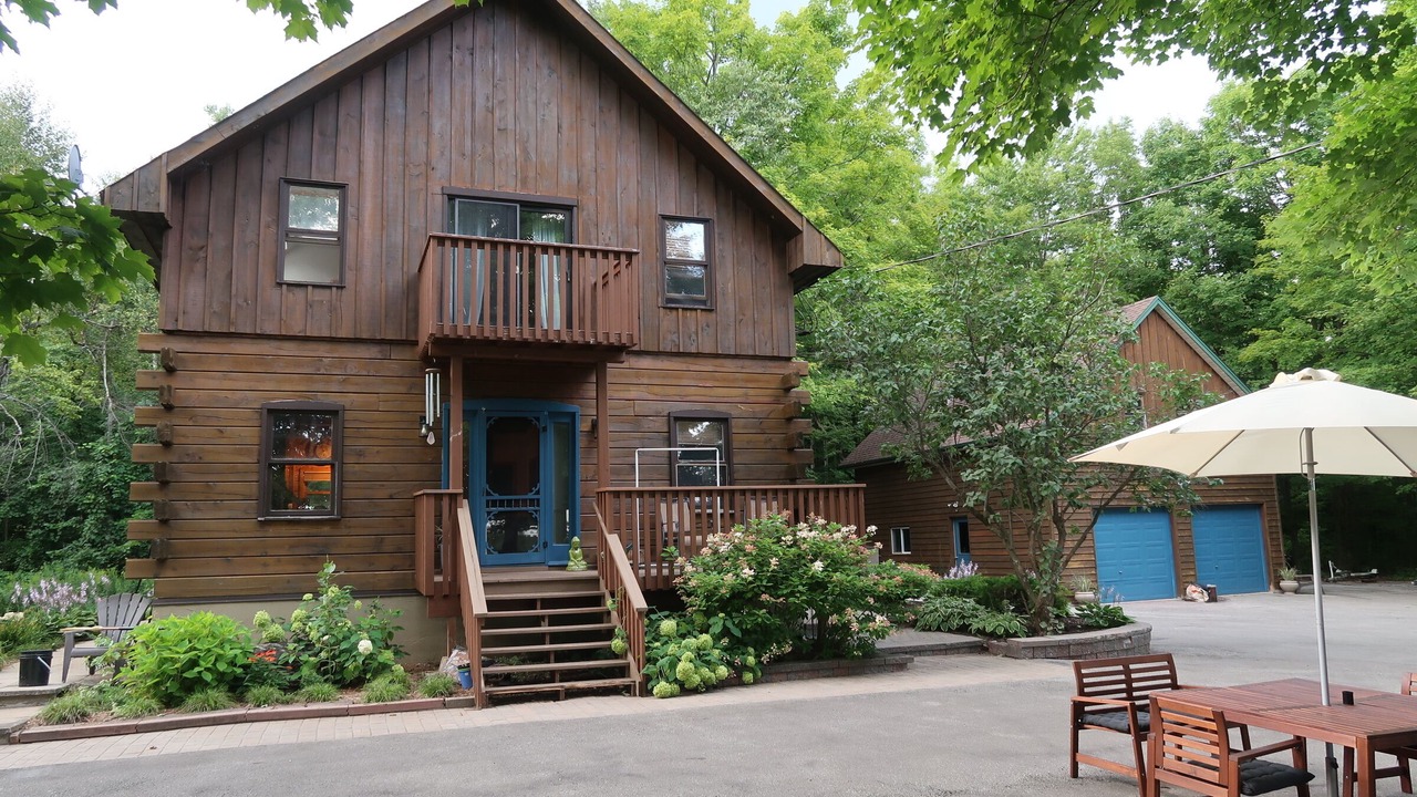 Photo of Outdoor in Erin