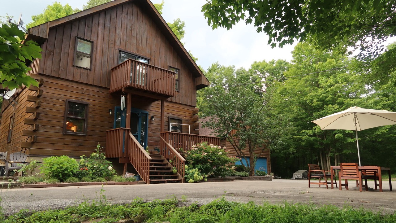 Photo of Outdoor in Erin