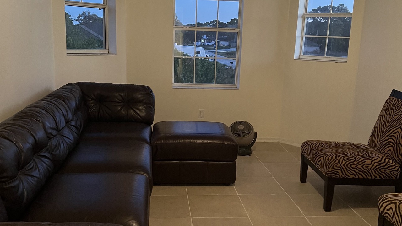 Photo of Livingroom in Port Malabar