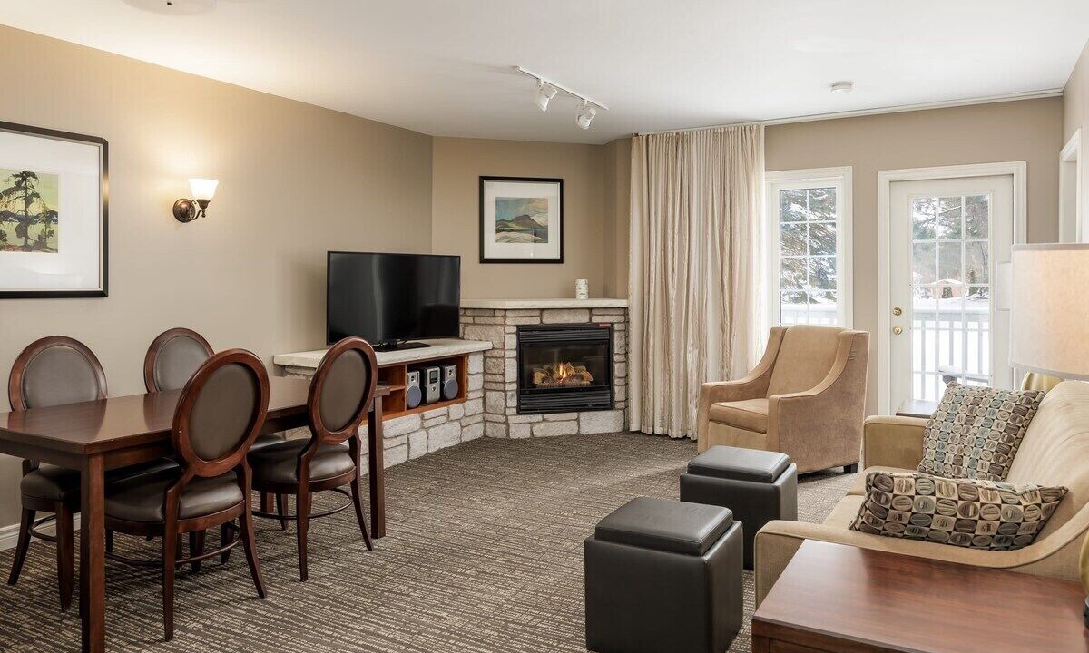 Photo of Livingroom in Oro-Medonte