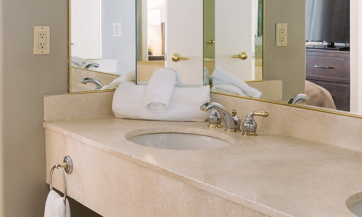 Photo of Bathroom in Oro-Medonte