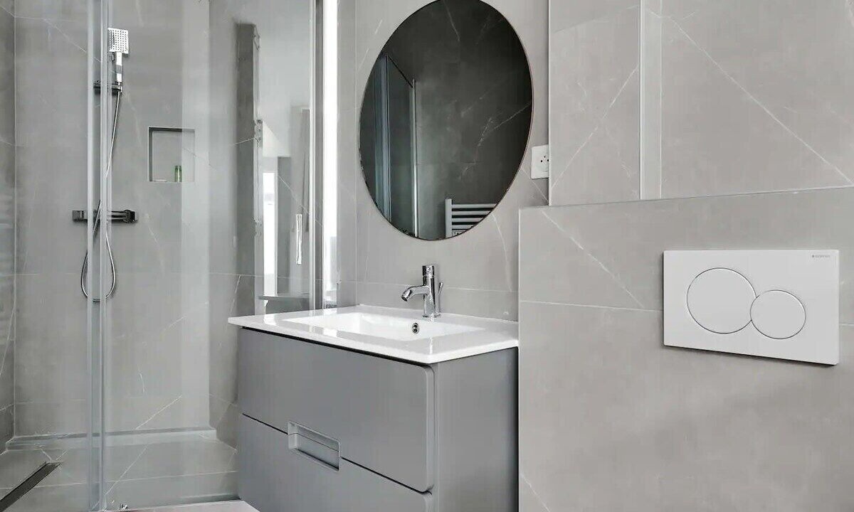 Photo of Bathroom in 15th Arrondissement