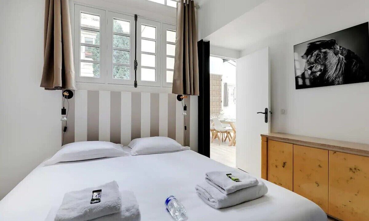 Photo of Bedroom in 15th Arrondissement