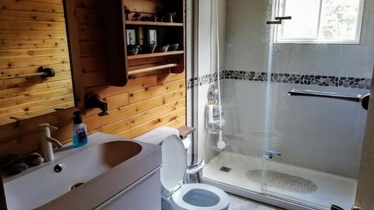Photo of Bathroom in Northern Bruce Peninsula