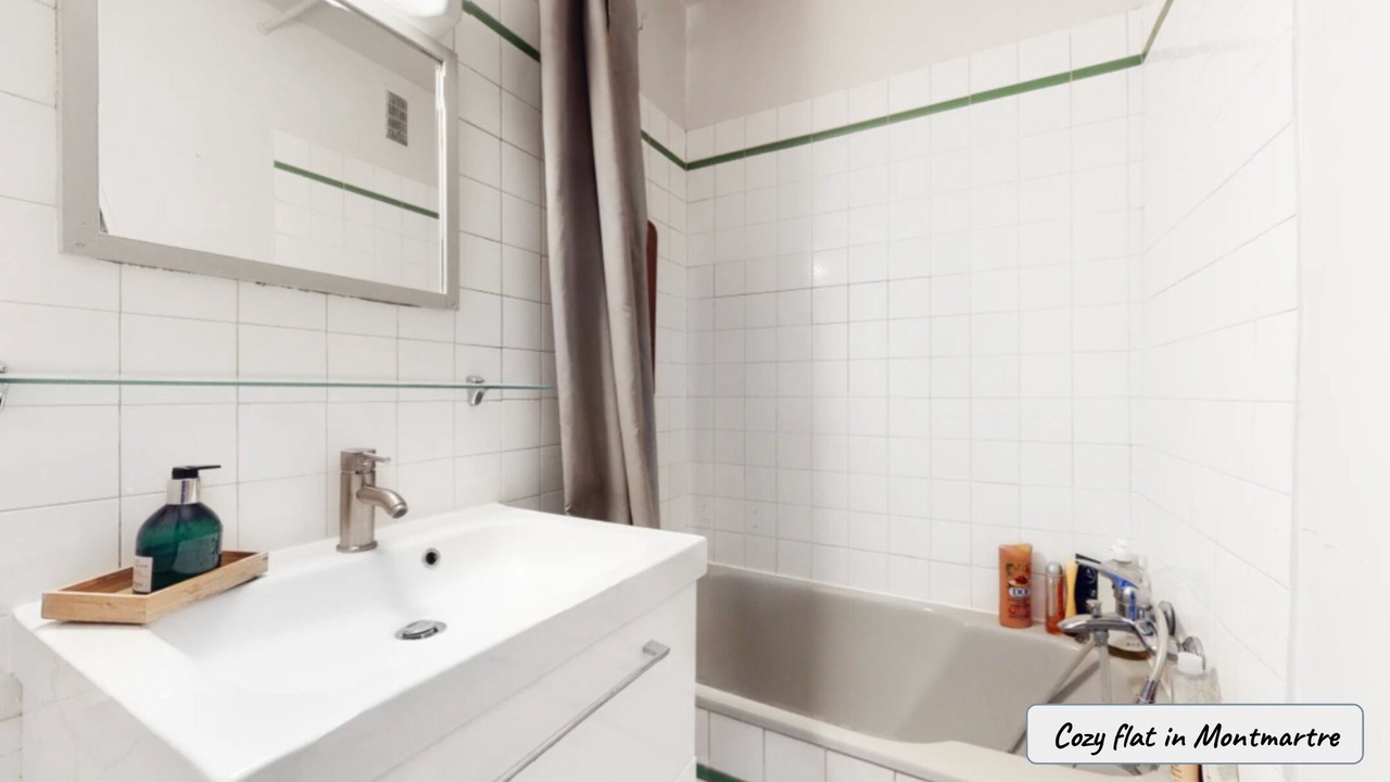 Photo of Bathroom in Clignancourt