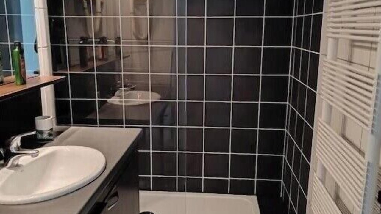 Photo of Bathroom in Lognes