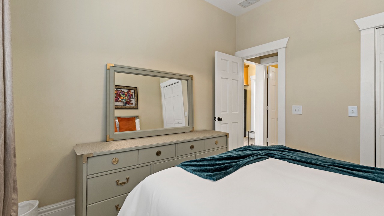 Photo of Bedroom in Hyde Park